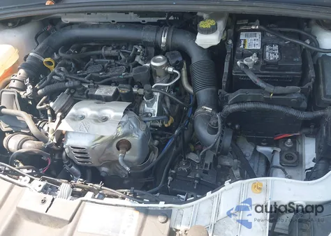 2018 Ford Focus Se z USA, uszkodzony, nr VIN 1FADP3FE8JL238184